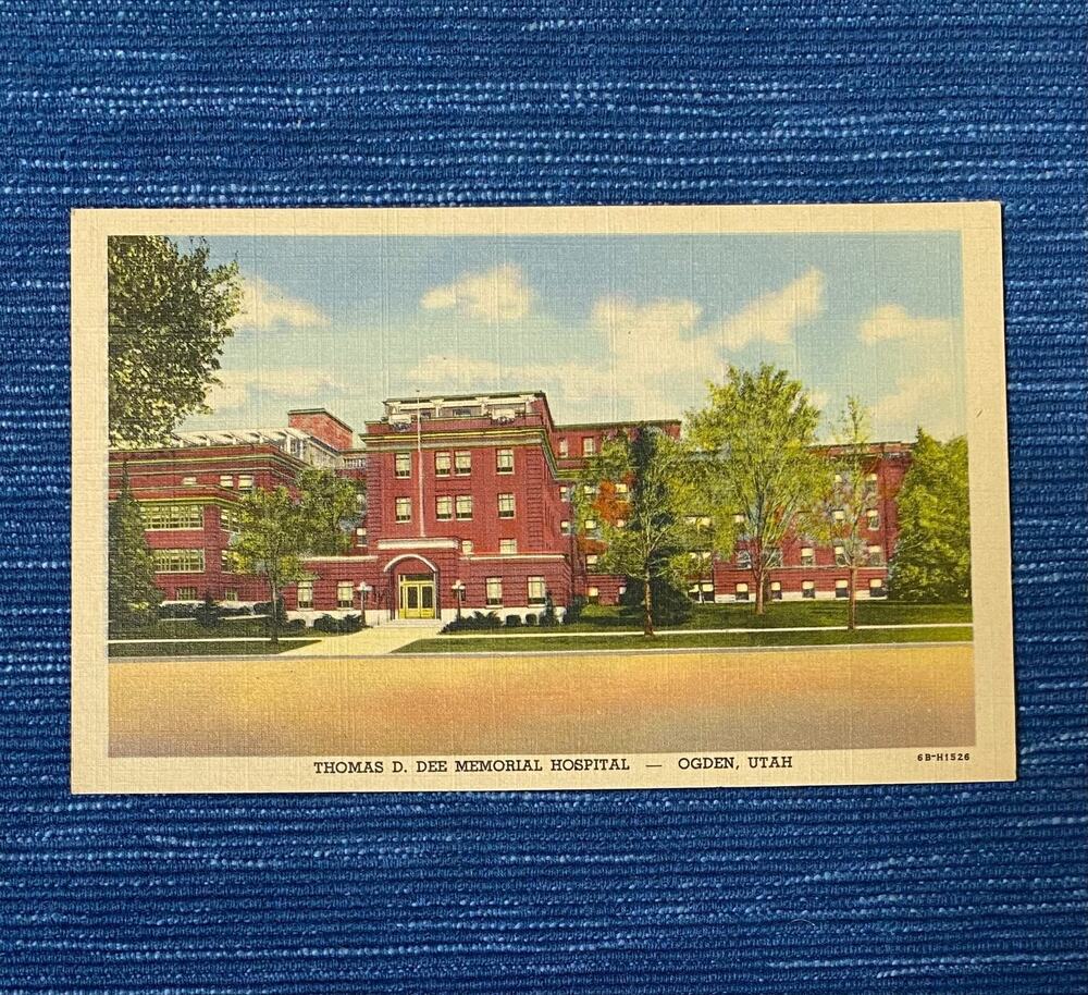 Vintage Thomas D Dee Memorial Hospital Linen Postcard Unposted Ogden Utah 39B